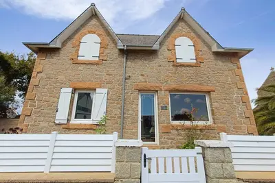 Image de Maison moderne sur l'île avec jardin et Wi-Fi, proche plage
