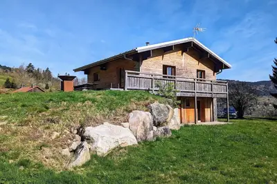 Image de Chalet rénové calme avec terrasse et cheminée à Ventron