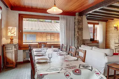 Image de La Clusaz : Appartement 7 pers avec balcons, animaux admis, parking