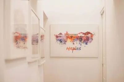 Appartement dans la via chiaia Naples, à quelques pas de la piazza del Plebiscit
