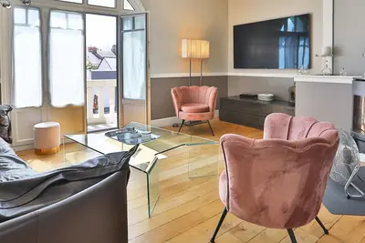 Image de Villa luxueuse à quelques mètres de la plage