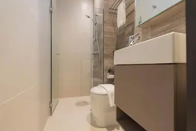Modern Studio Close to Havelock Mrt Station  2
