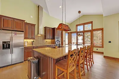 Intimate Mountain Escape