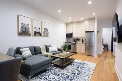 Image de 7-1 2br/1Bath in Prime Park Slope