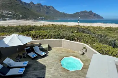 Image de Pingu Beachhouse with Jacuzzi, 1st row, direct beach access, best location