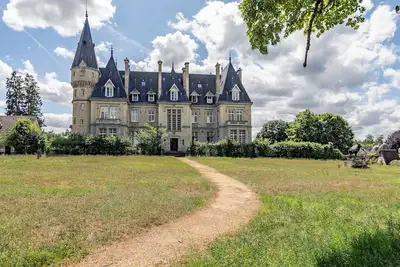 Image de Sublime appartement dans le château d'un village classé au cœur de la forêt.
