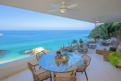 Image de CasaAmada/Luxury Oceanfront Designer Retreat/3br Corner Unit/Xalli Los Arcos