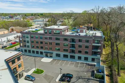 Image de New Notre Dame Condo - Cozy, Roomy, and Ready for Your Booking!