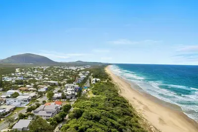 Image de 50m to Beach! Beachfront- Steps to Cafe/Surf Club