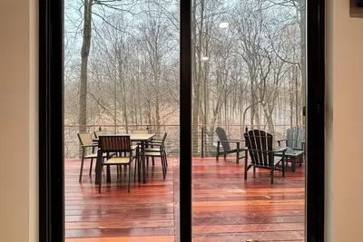 Image de Emerald Forest Retreat - 3 bed modern cabin on 30 acres