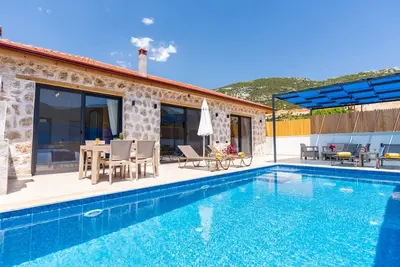 Bezirgan Village 2 Bedroom Villa 1400