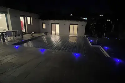 Image de Séjour Haut de Gamme à Aix-en-Provence Maison Moderne avec Piscine Hammam Sauna