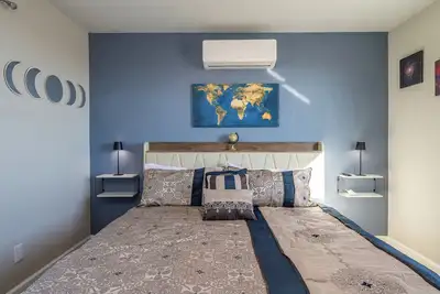 Image de Secluded Western Retreat 3-bedroom house with Ev Charger. Close to Death Valley