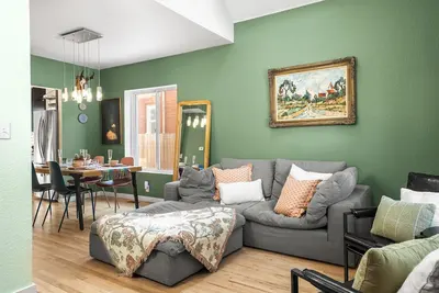 Image de Bright & Airy Home w/ Ping Pong, Garage, and Great Location