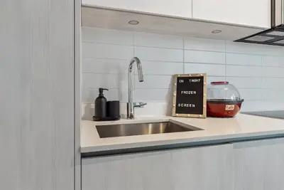 Image de Chill Island - Cn Tower Vibes  downtown Toronto with 3 bedrooms & free parking!