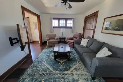 Image de Charming 3-bedroom house in delightful Fort Wayne with WiFi, Ac