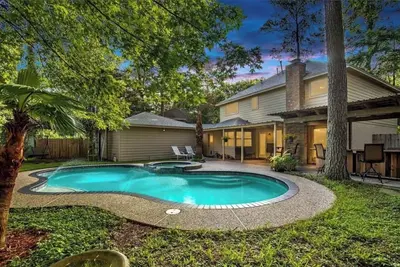 Image de Kingwood Retreat w\/ Pool, Spa & Game Room in the Tranquil Livable Forest