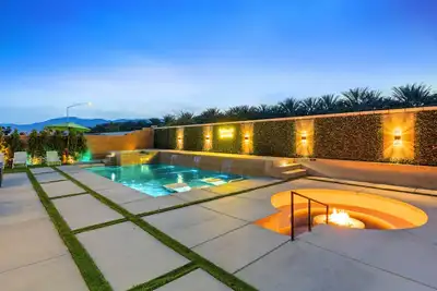 Image de Zenchella by Vare | Pool+Spa, GameRoom, Bbq, FirePit!