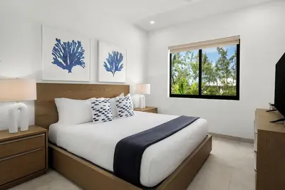 Image de New Modern Seascape Townhome #16 in Tropical Grace Bay!