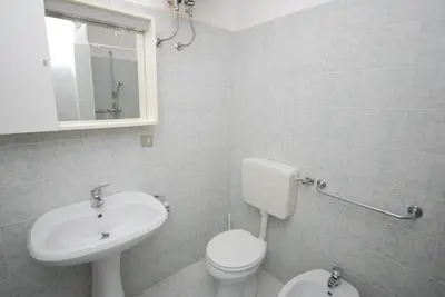 Image de Bungalow familial confortable dans un quartier paisible à proximité de la plage