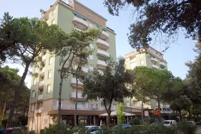 Image de Appartement chic et central dans un endroit merveilleux
