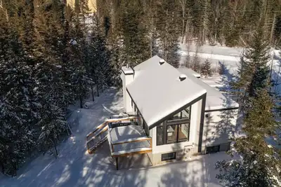 Image de Chalet La Blanche  Spa privé & recharge Ve