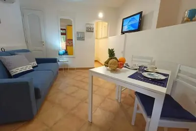 Image de Studio apartment a stone's throw from the sea
