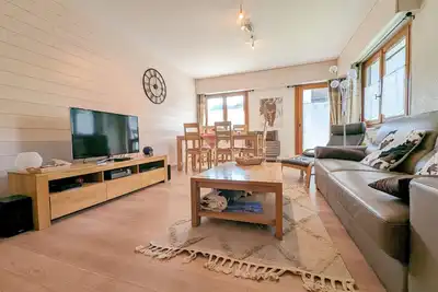 Image de Appartement T3 avec 3 balcons et parking, proche centre