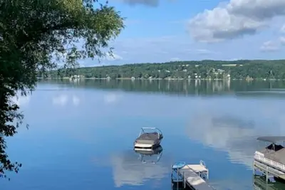 Image de On The Lake Near Village