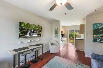 Image de July 18-September Sale! 2 Bed Sleep 6 walk to Ocean Value on Kauai's East Side!