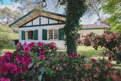 Image de Belle villa et grand jardin à proximité du golf!
