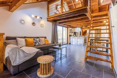 Image de Appartement de style chalet - Parking - Calme et Chaleureux