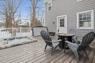 Image de New Cayuga Lake, Hot Tub, Dog Friendly, Wine Trail