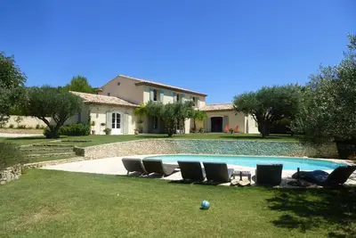 Image de Villa 8 personnes piscine Sud Lubéron proche d'Aix-en-Provence