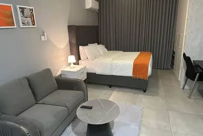 Image de Modern studio with Ac and WiFi in delightful Gaborone