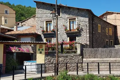 Image de Gîte Teulé 2 in the Pyrenees: A perfect getaway in the middle of nature|11 pax