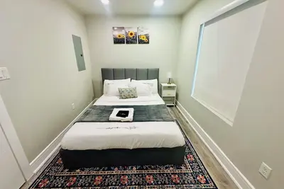 Image de Cozy 1b1b, Near Downtown, High Speed Wifi and Free Parking