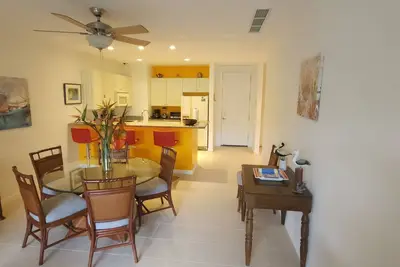Image de Pacific-Elegant 2Bedroom Condo with Nature Views