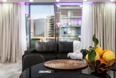 Image de Luxury 3-Bedroom Apartment