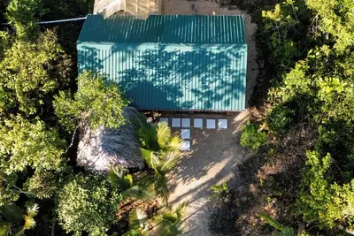 Image de Jungle House 100m to Beach for 4 people. Starlink + Kayaks. 5 mins to Zapatillas