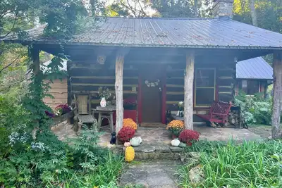 Image de 100 year old cabin with Ac, WiFi in Linville Falls