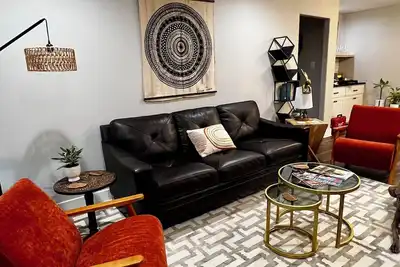 Image de Charming 2-bedroom house in brilliant La Grange just 15 minutes from Round Top.