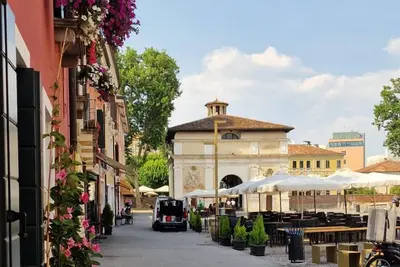 Elegant accommodation in historic house-Borgo Portello