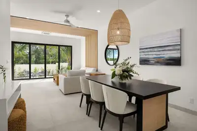Image de New Modern Seascape Townhome #14 in Tropical Grace Bay!