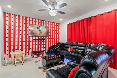 Image de Enchanting Themed Villa, Magic in Every Corner