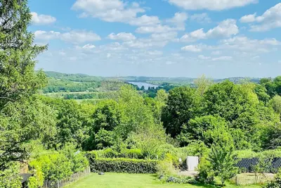 Image de Vacation apartment with lake view in Hattingen - an oasis of well-being in the middle of the Pott!