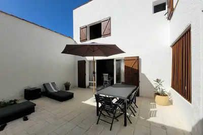 Image de Villa rénovée avec Wifi, 3 chambres, terrasse, parking - La Palmyre