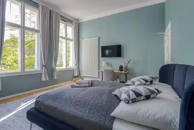 Image de Bright & Cozy 1 Br Apartment near Kurfürstendamm, Sleeps 3, 24h Check-In