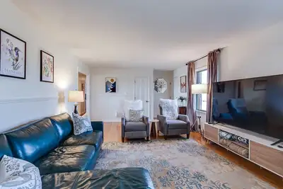 Image de Charming level 3-Br, 2Ba house in Johnson City with WiFi, Ac, views, pet friendly