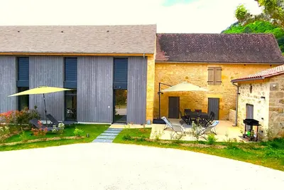 Image de Maison en pierre avec terrasse privative & jardin clos, proche rivière Dordogne